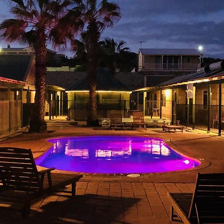 דנהאם Bay Lodge מראה חיצוני תמונה