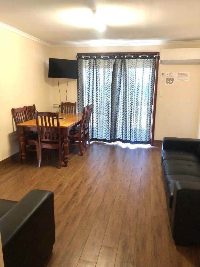 דנהאם Bay Lodge מראה חיצוני תמונה